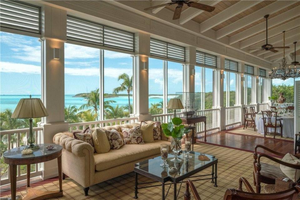 Sala de estar com vista (incrível)