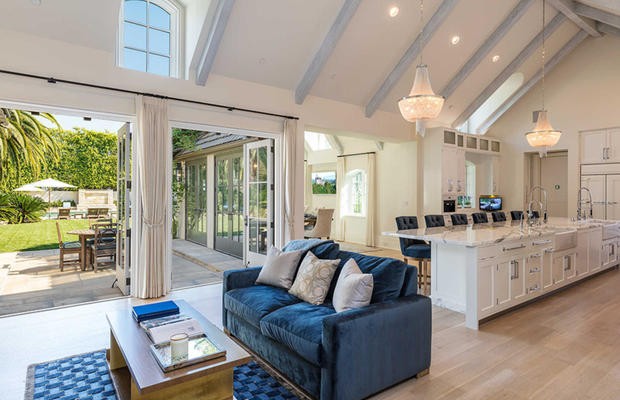 a-antiga-casa-de-madona-em-beverli-hills-02b-foto-top-ten-real-estate-deals_fullview