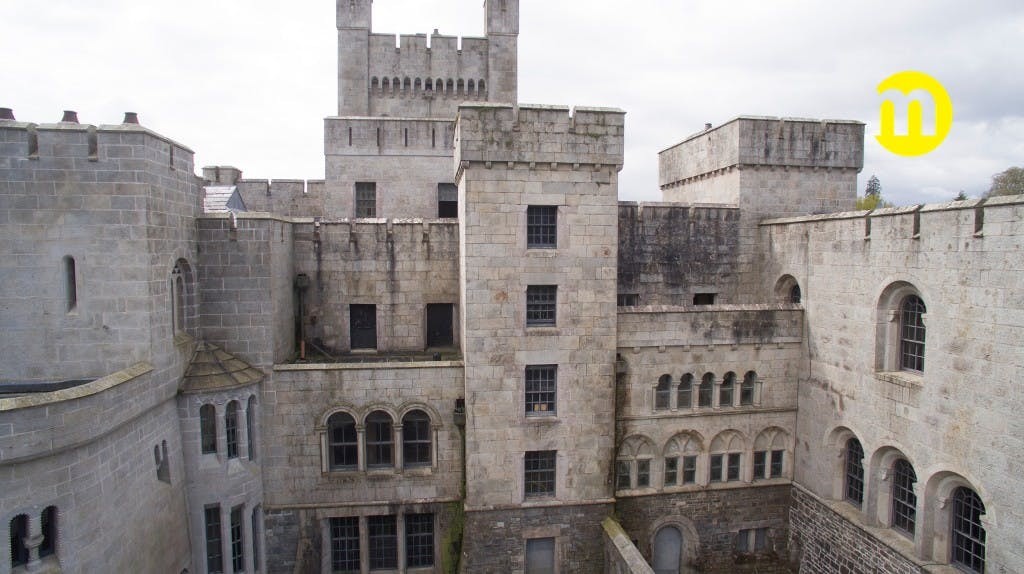 O castelo visto do exterior