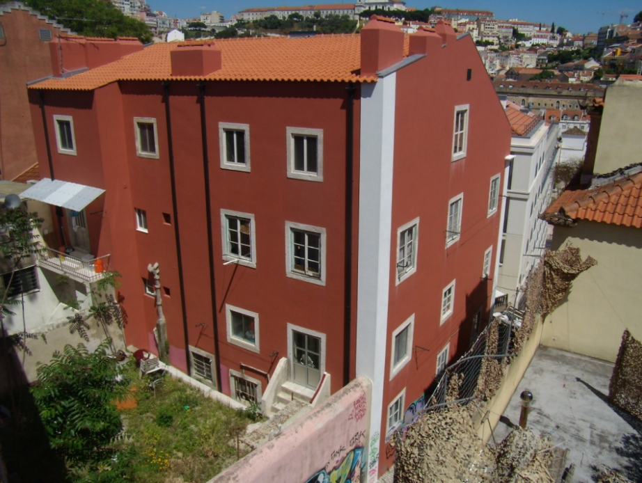 Oito imóveis do Centro Hospitalar de Lisboa Central vão a leilão esta quinta-feira 