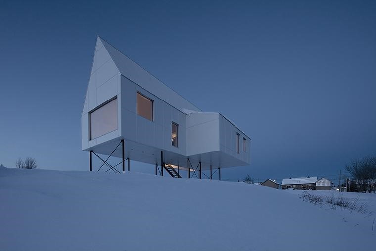 Casas em “pontas dos pés” para oferecer vistas espetaculares