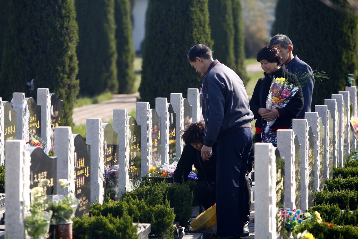 Bolha imobiliária na China chega às sepulturas: comprar uma campa custa muito mais que uma casa