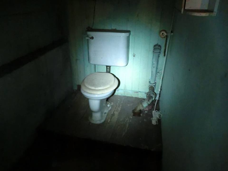 Esta página de Facebook “coleciona” as piores e mais estranhas casas de banho do mundo