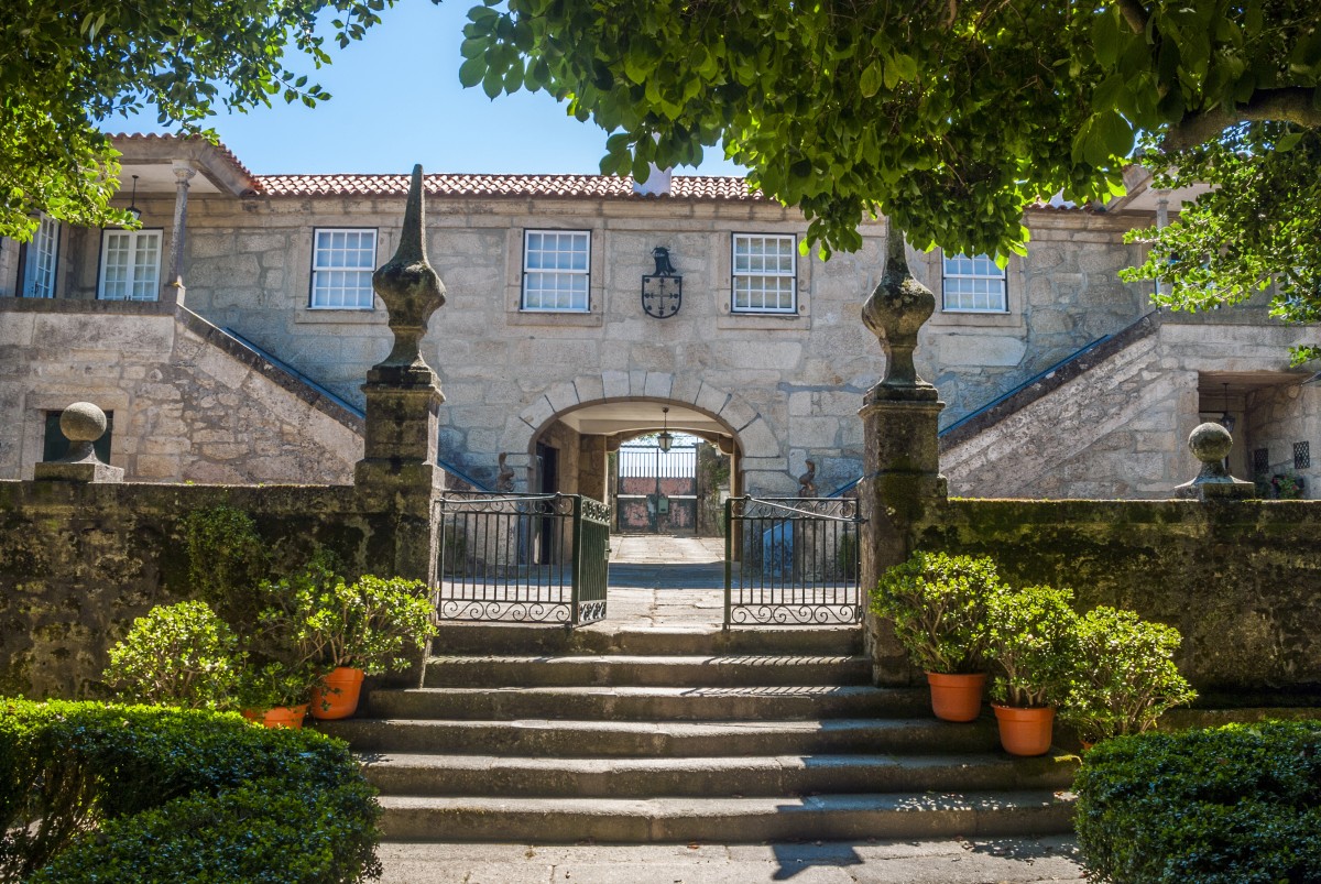 This centuries-old house will steal your heart / LUXIMO'S Christies This centuries-old house will steal your heart / LUXIMO'S Christies