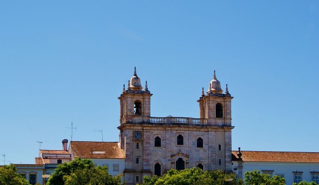 Estremoz tiene una gran cantidad de edificios antiguos