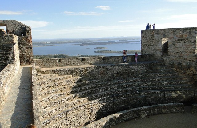 The Guadiana river seen from Monsaraz / Wikimedia commons