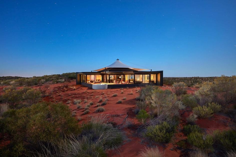 Encontra-se no deserto de Uluru-Kata Tjuta Encontra-se no deserto de Uluru-Kata Tjuta