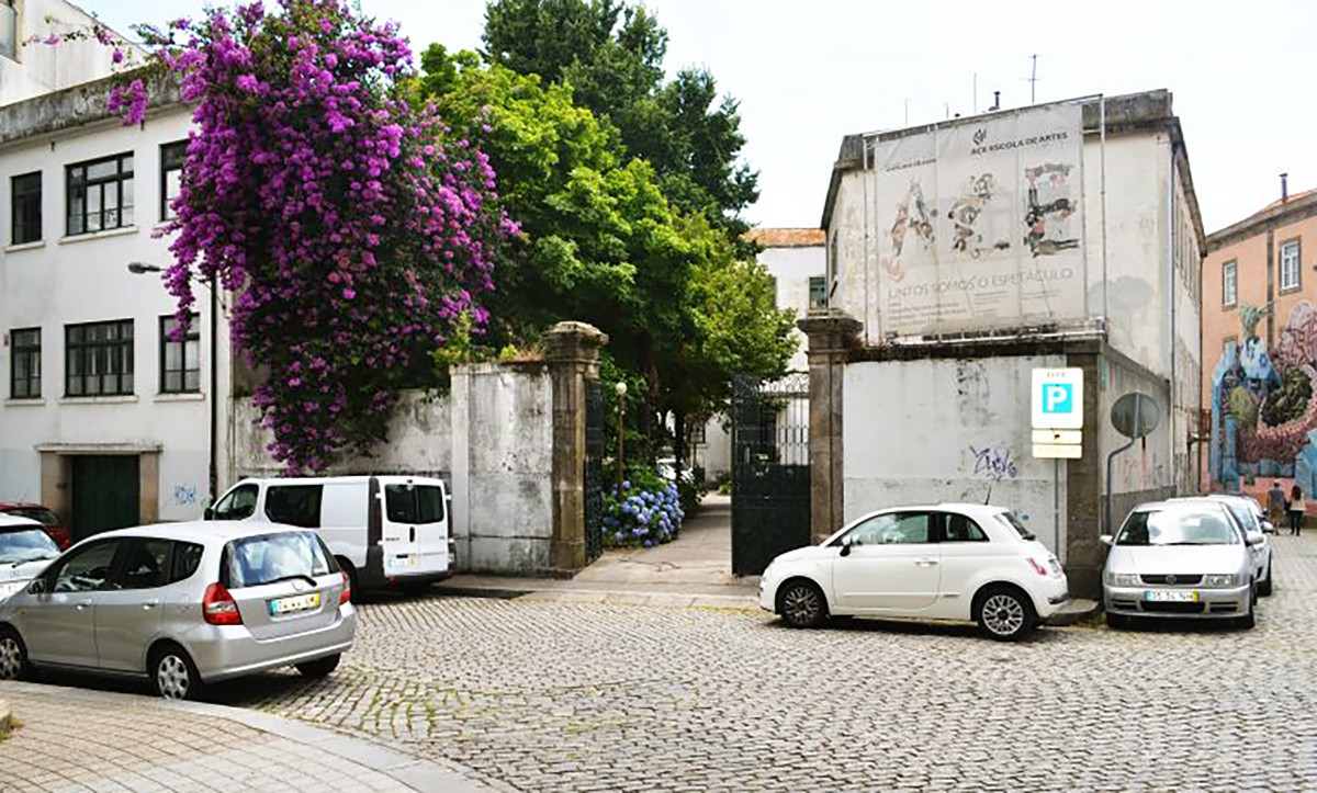 Icónico Colégio Almeida Garrett convertido em casas e estúdios para estudantes