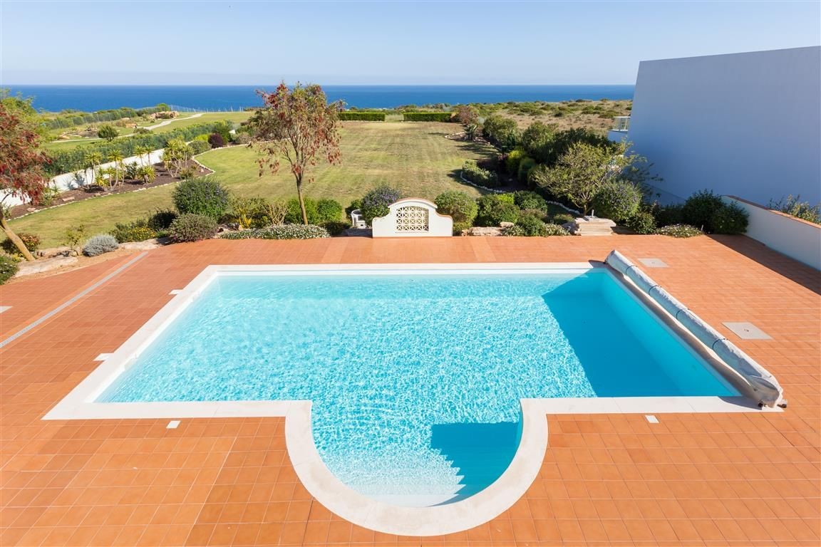 The property comes with a stunning swimming pool and sea views