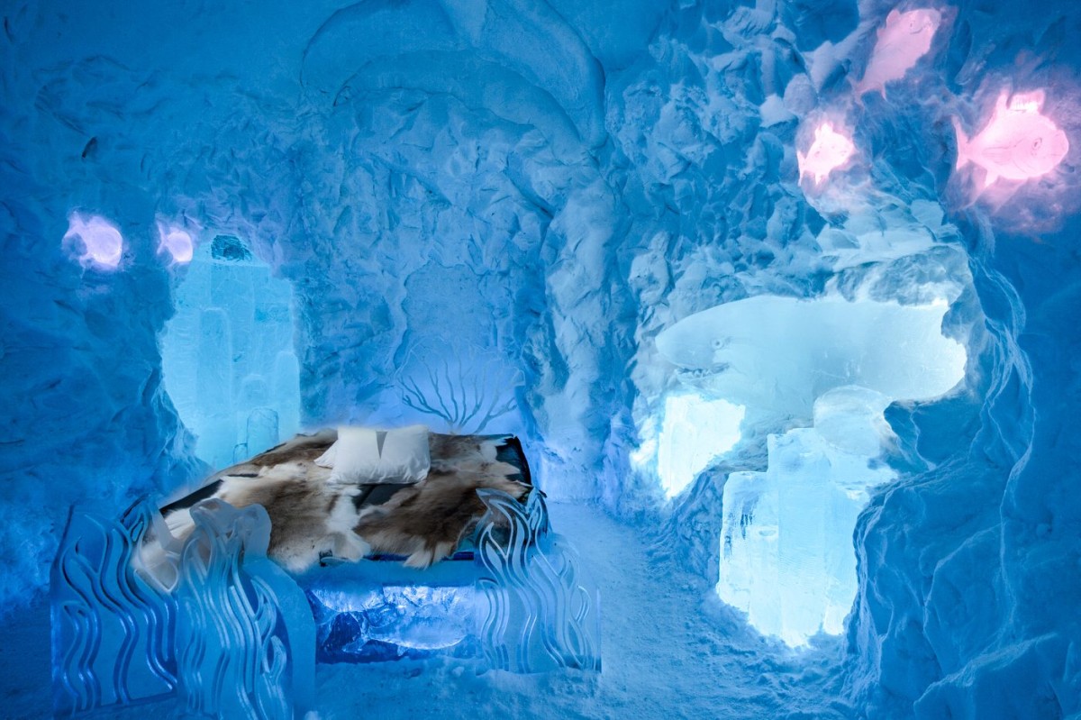O Icehotel é esculpido todos os anos