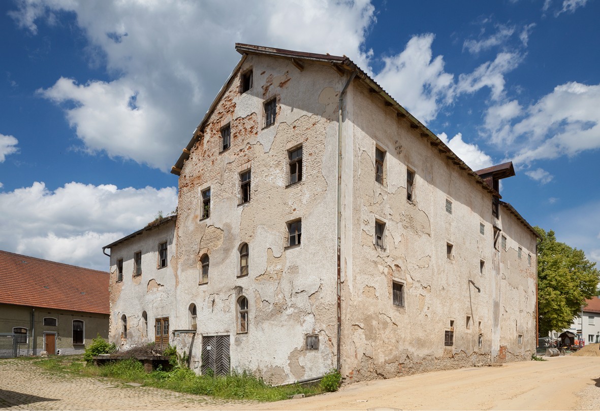 Localiza-se em Eilsbrunn, Alemanha