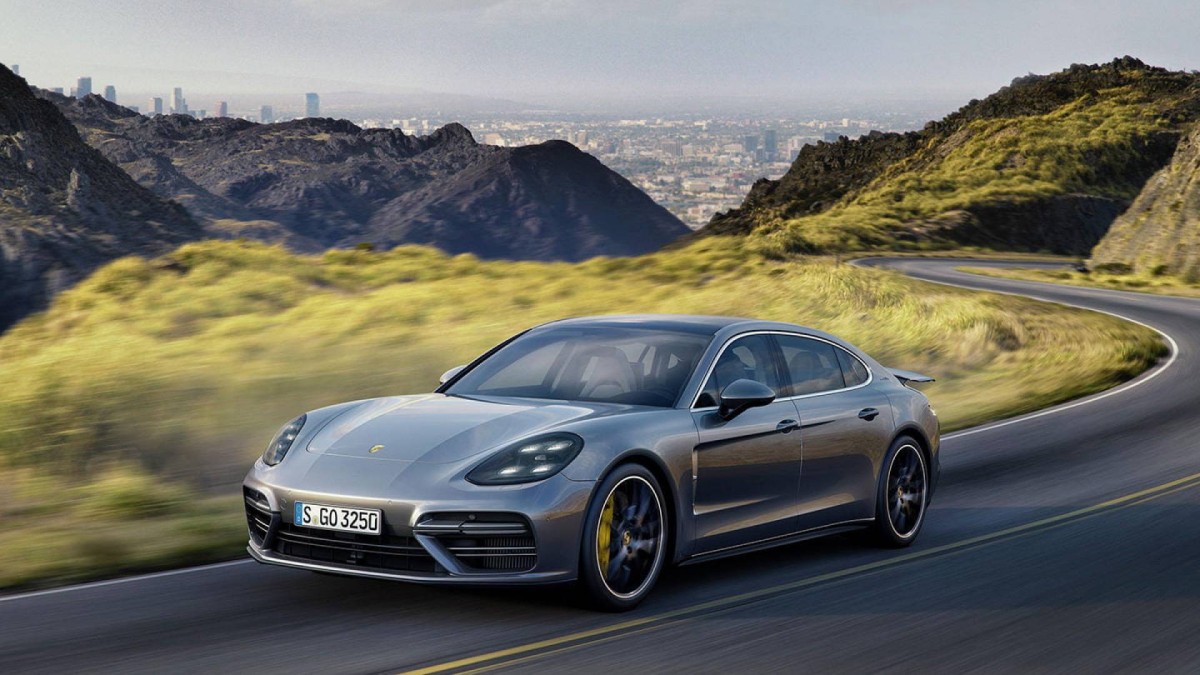 Porsche Panamera 