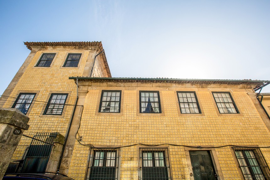 Casa Ferreirinha no Porto convertida em 20 apartamentos de luxo