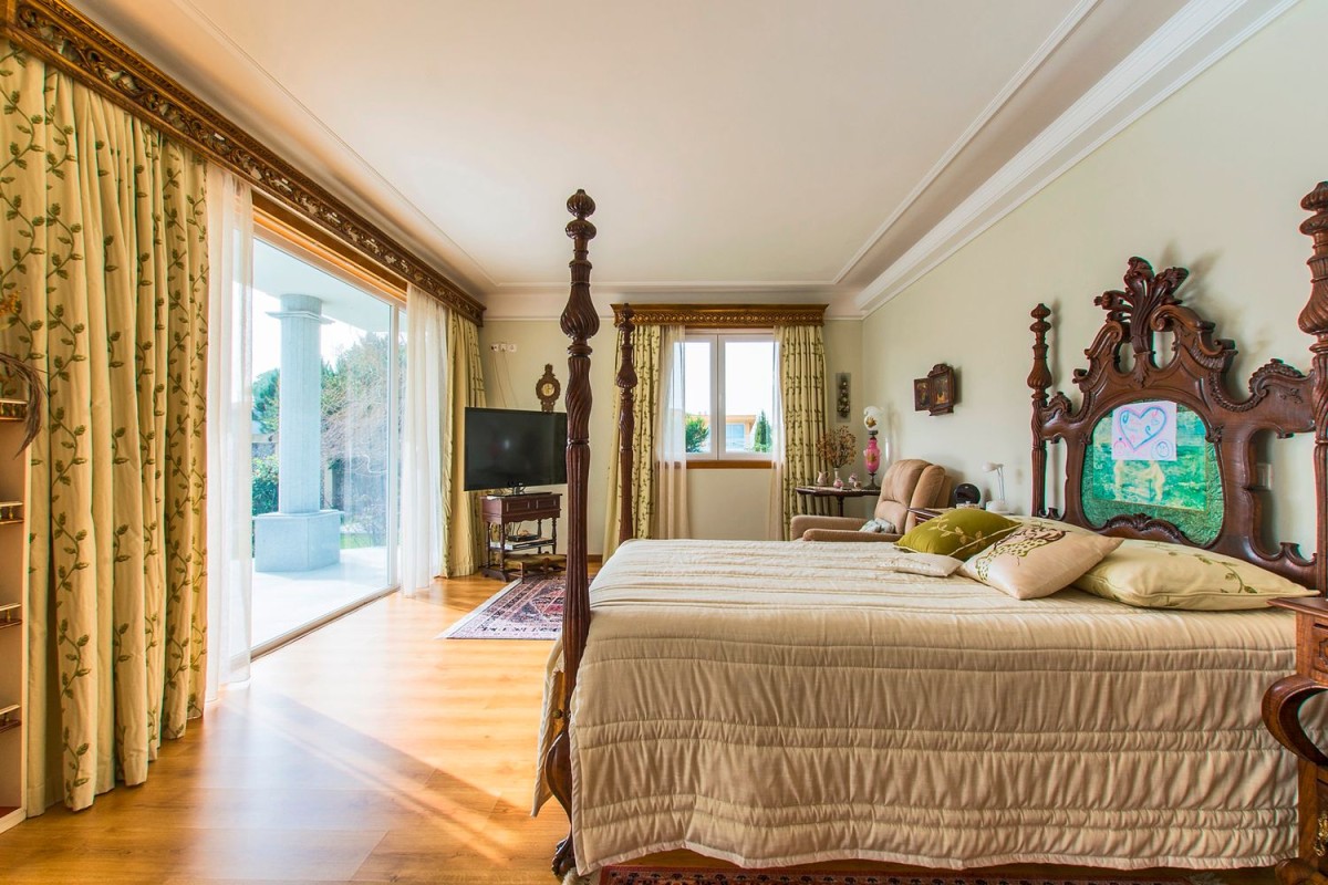 Das Haus verfügt über sieben Schlafzimmer
