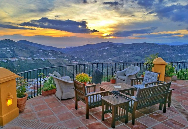 idealista adquire AvaiBook, o software de referência para a gestão de arrendamentos turísticos