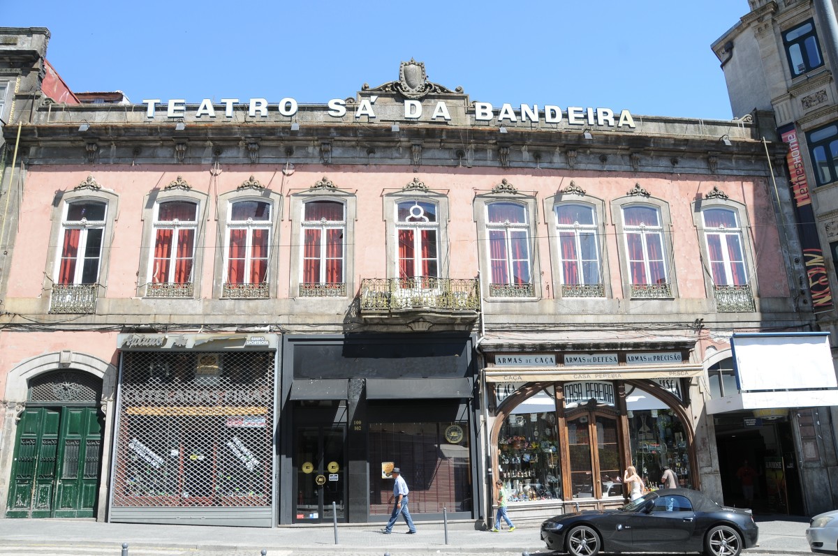 Teatro Sá da Bandeira vai ser vendido em hasta pública pela Câmara do Porto