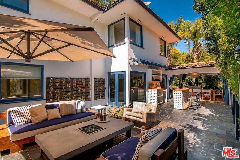 Tem cinco jardins e vários terraços