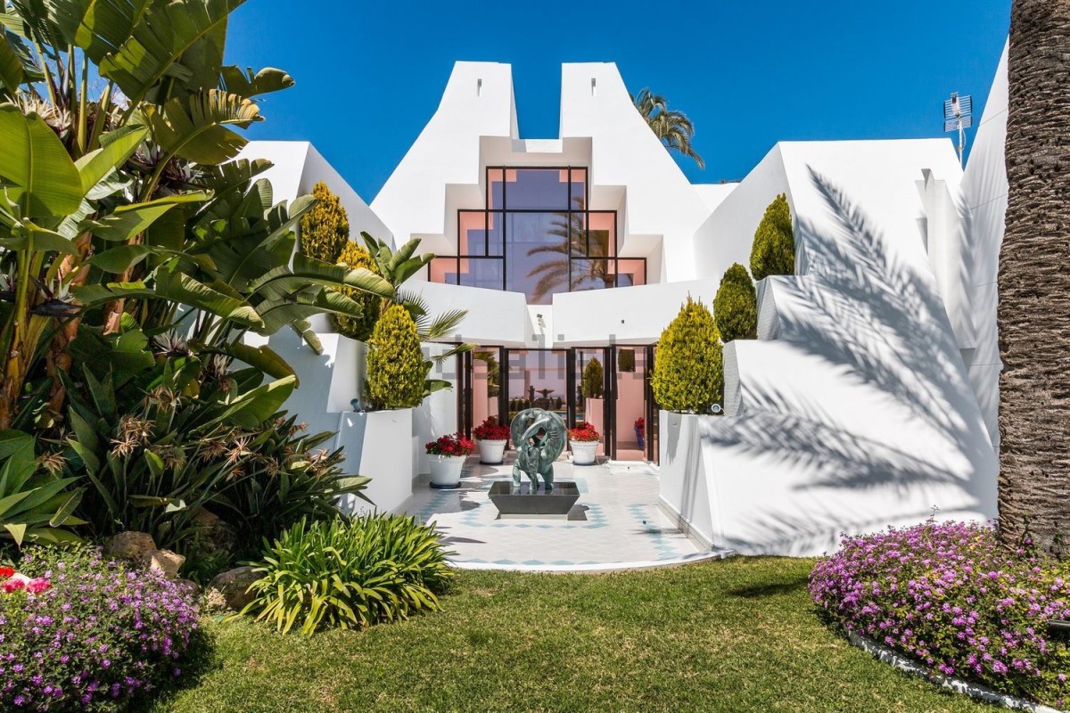 Desenhada pelo arquiteto Ángel Taborda Desenhada pelo arquiteto Ángel Taborda