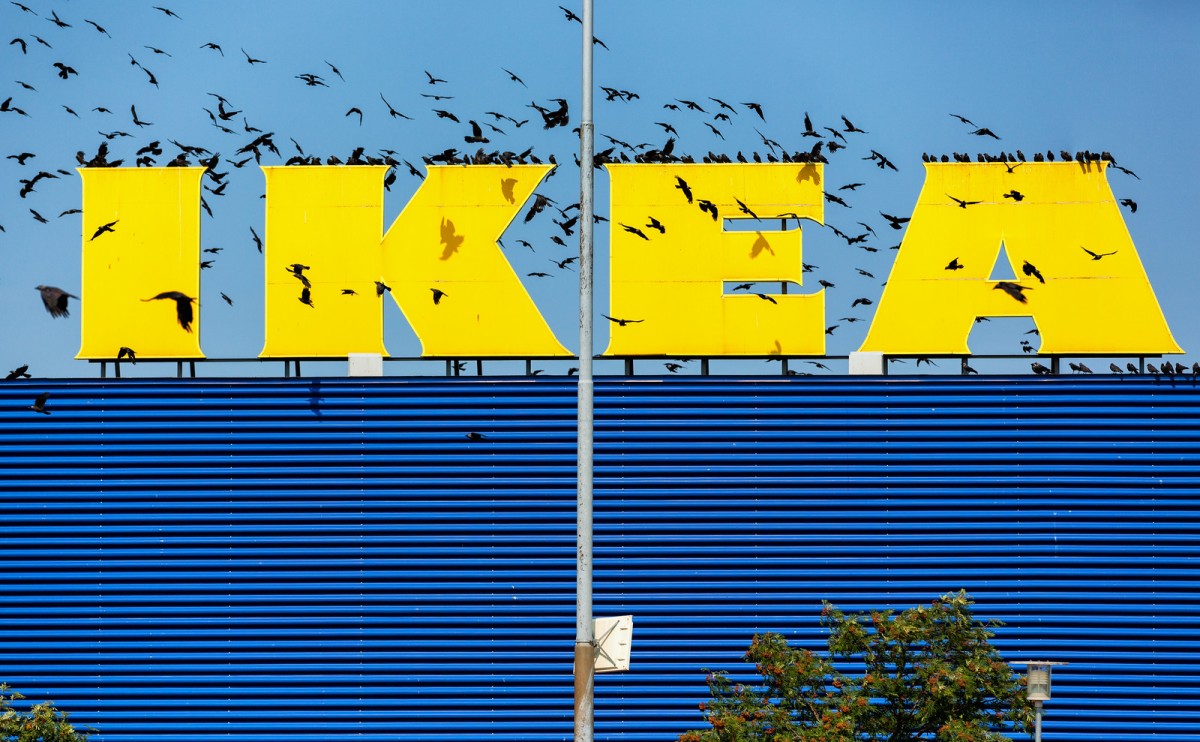 Vender e comprar artigos usados no IKEA? Sim, no estacionamento das 5 lojas em Portugal