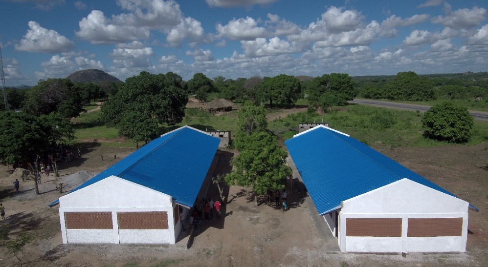 A mão portuguesa que ajuda a construir saídas da pobreza em África