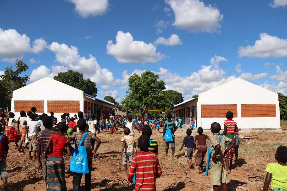 A mão portuguesa que ajuda a construir saídas da pobreza em África