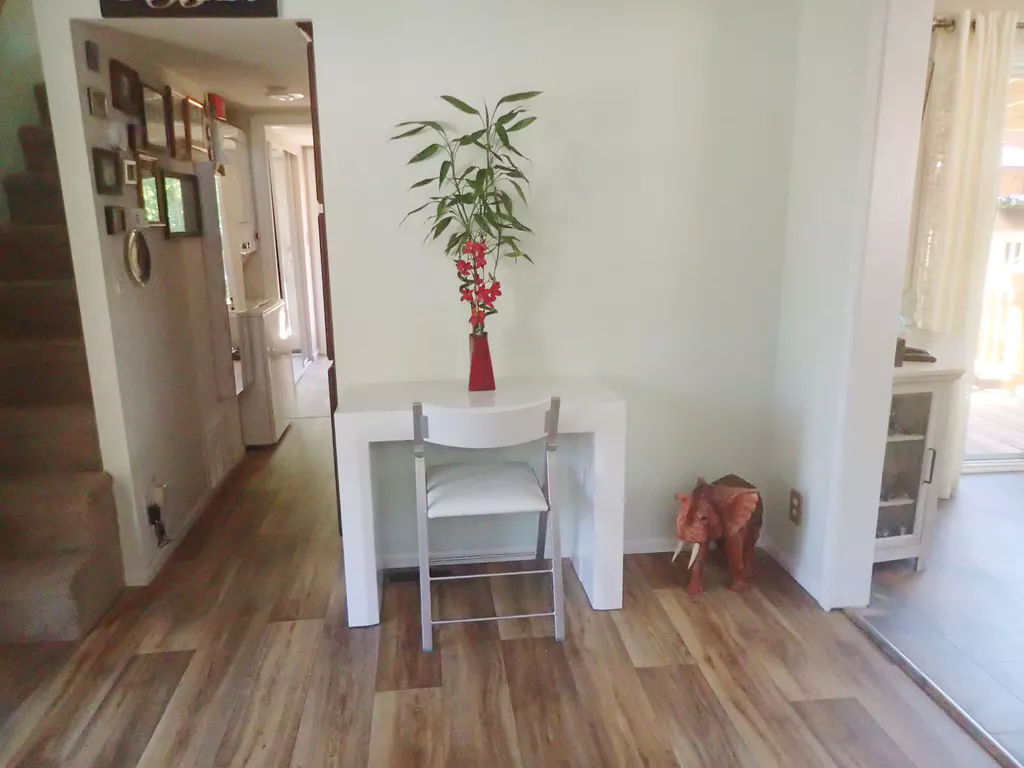 Tem capacidade para 12 pessoas