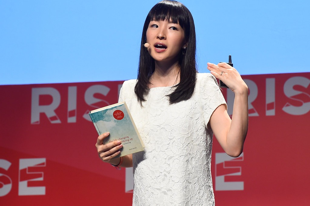 Marie Kondo troca adultos por miúdos e ensina-os a "arrumar a vida" para serem mais felizes