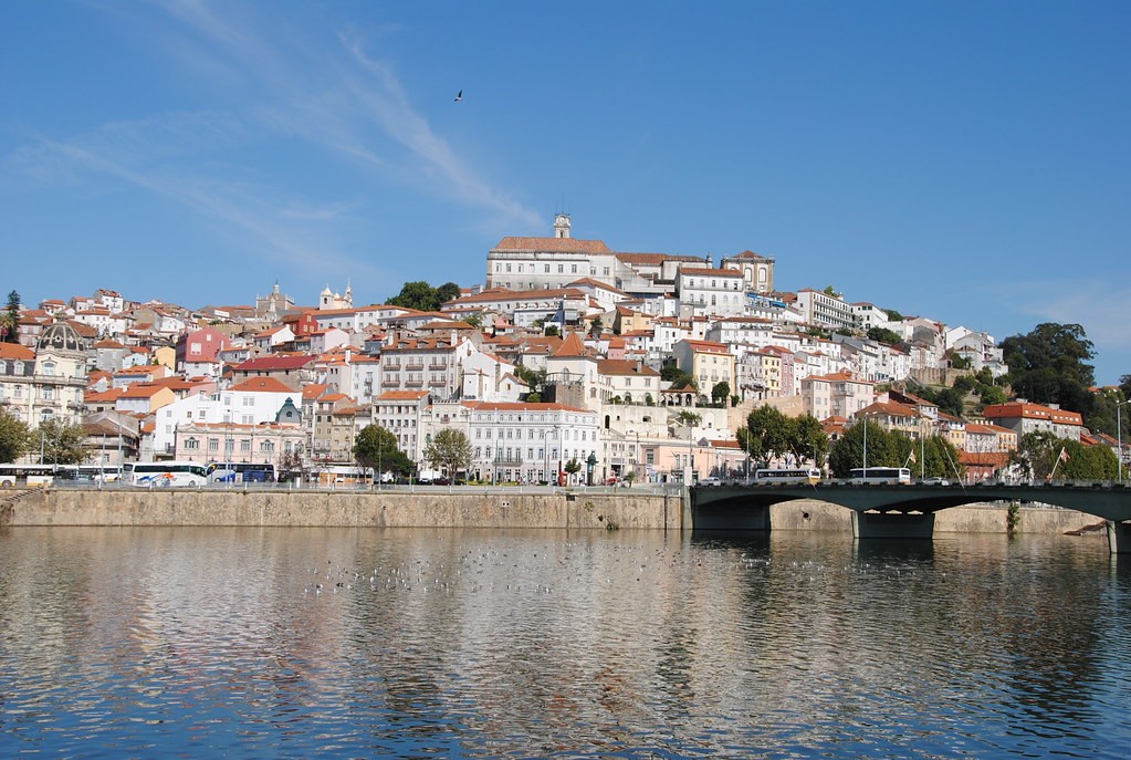 View of Coimbra and the Mondego river / Flickr
