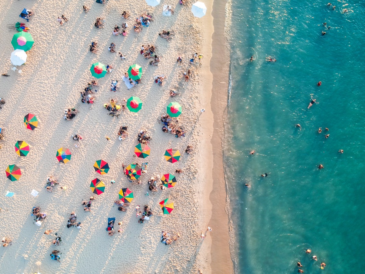 Estas 5 dicas podem ajudar (e muito) a evitar dívidas nas férias