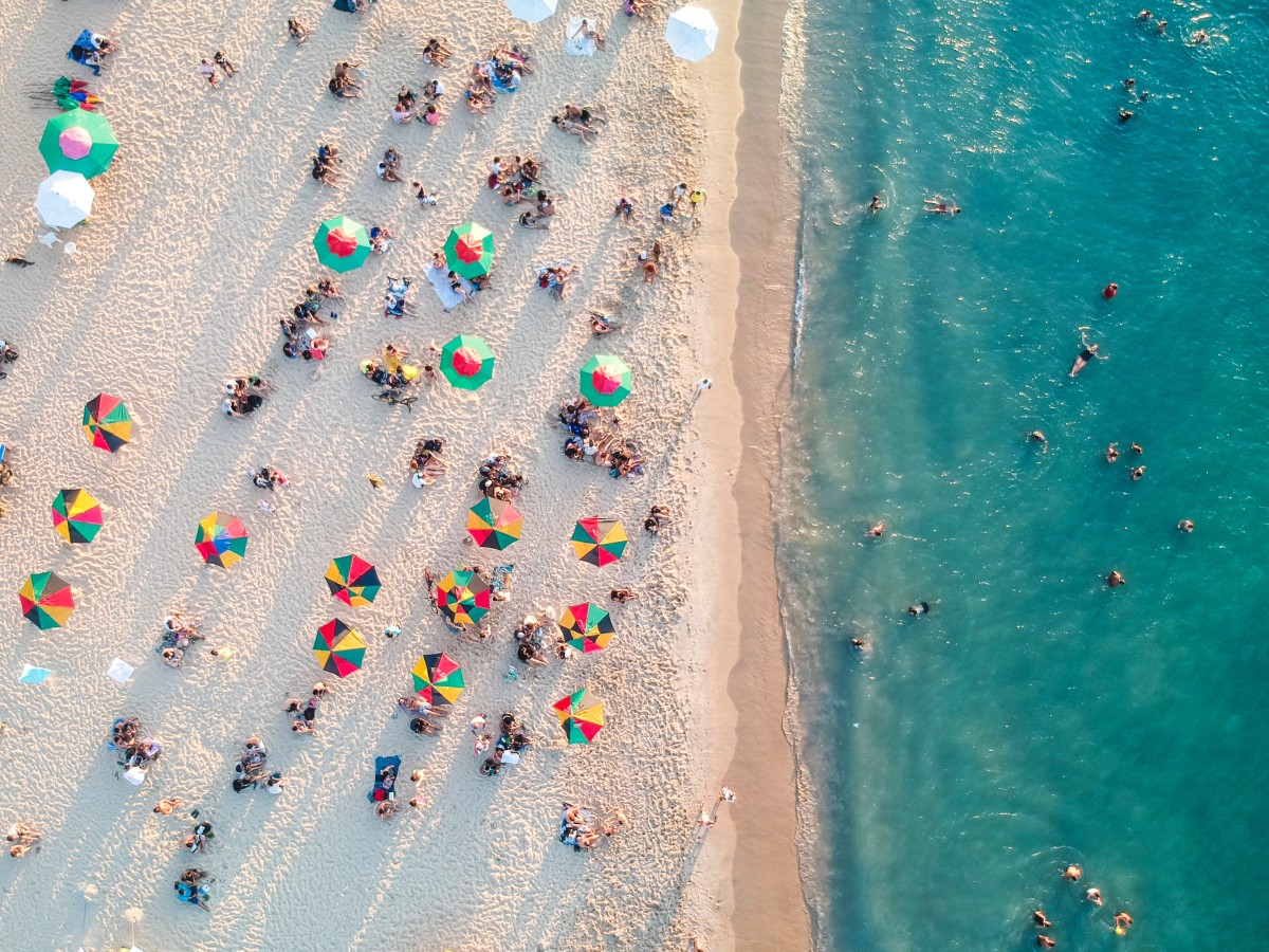 Estas 5 dicas podem ajudar (e muito) a evitar dívidas nas férias 