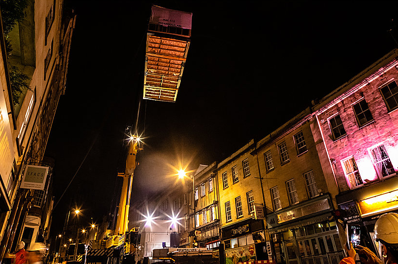 Bristol lança projeto de casas pré-fabricadas para estudantes (montadas em 4 noites)