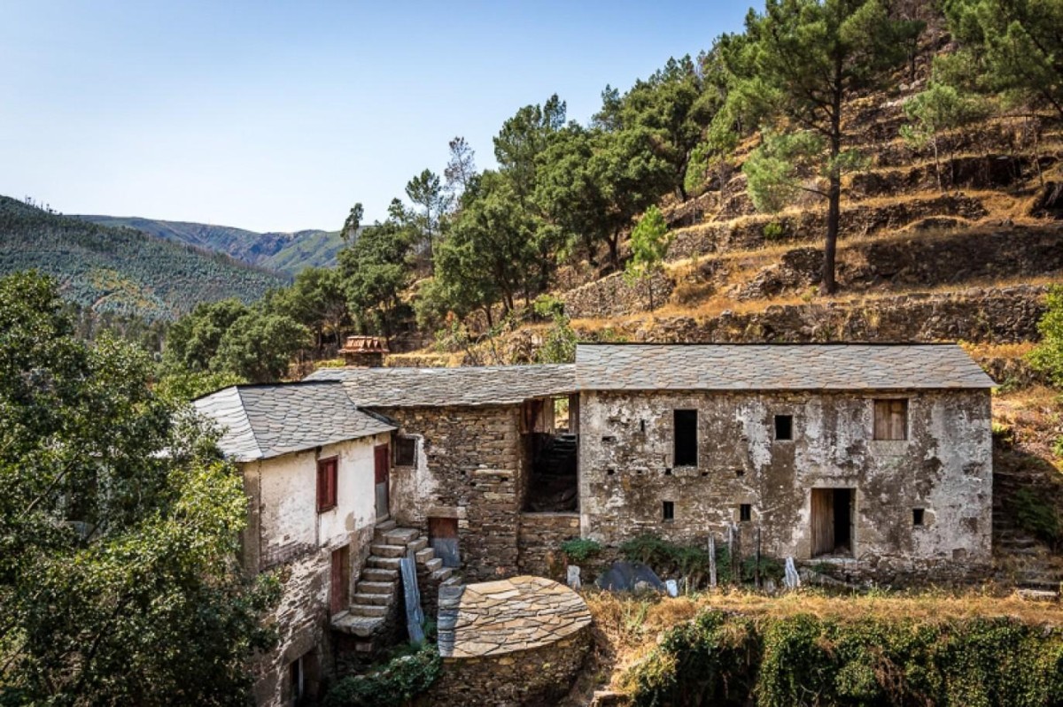 Há duas aldeias à venda em Arouca e Silves, ideais para turismo de ambiente