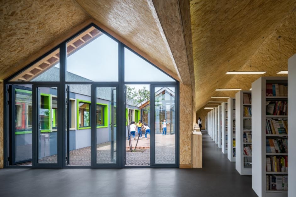 Os livros foram doados por organizações