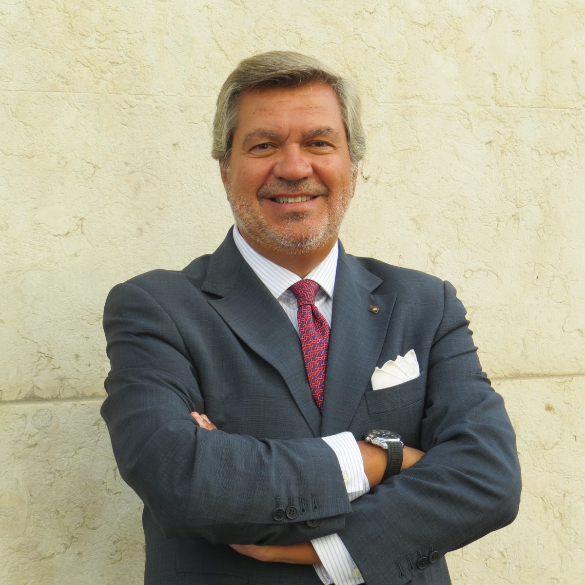 O que afasta os investidores? "Os preços dos ativos muito inflacionados"