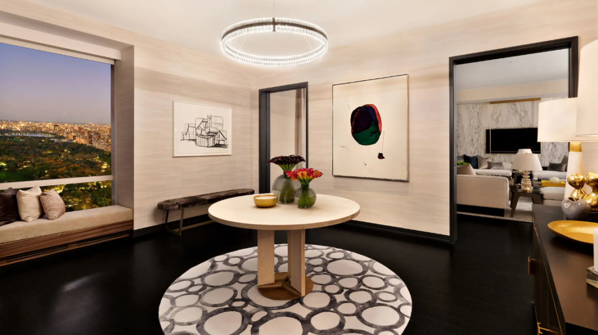 A suíte inclui cozinha, zona de refeição...