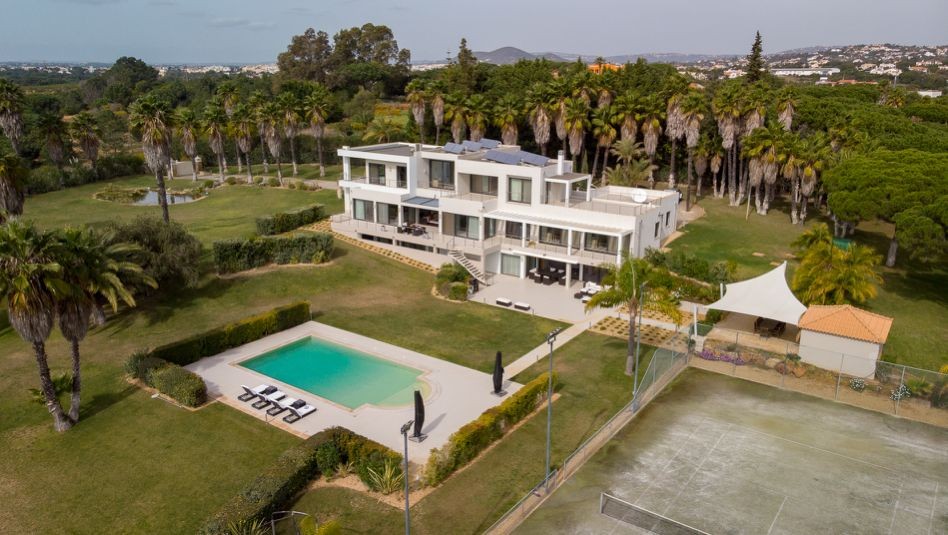 This large villa is for sale in the Algarve