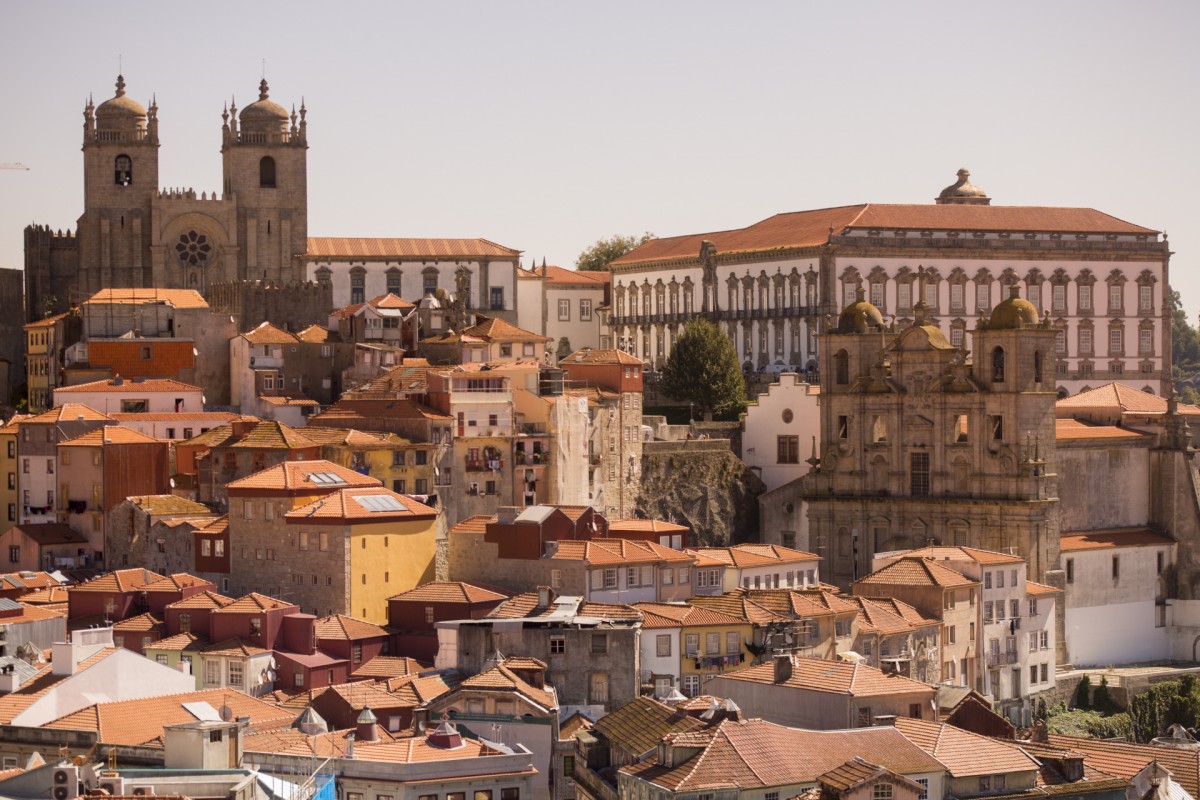 Prédios em centros históricos e imóveis de interesse público ou municipal mantêm isenção de IMI