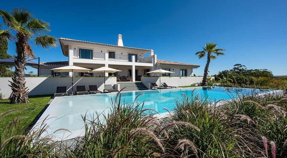 The property has a large swimming pool in the spacious garden The property has a large swimming pool in the spacious garden