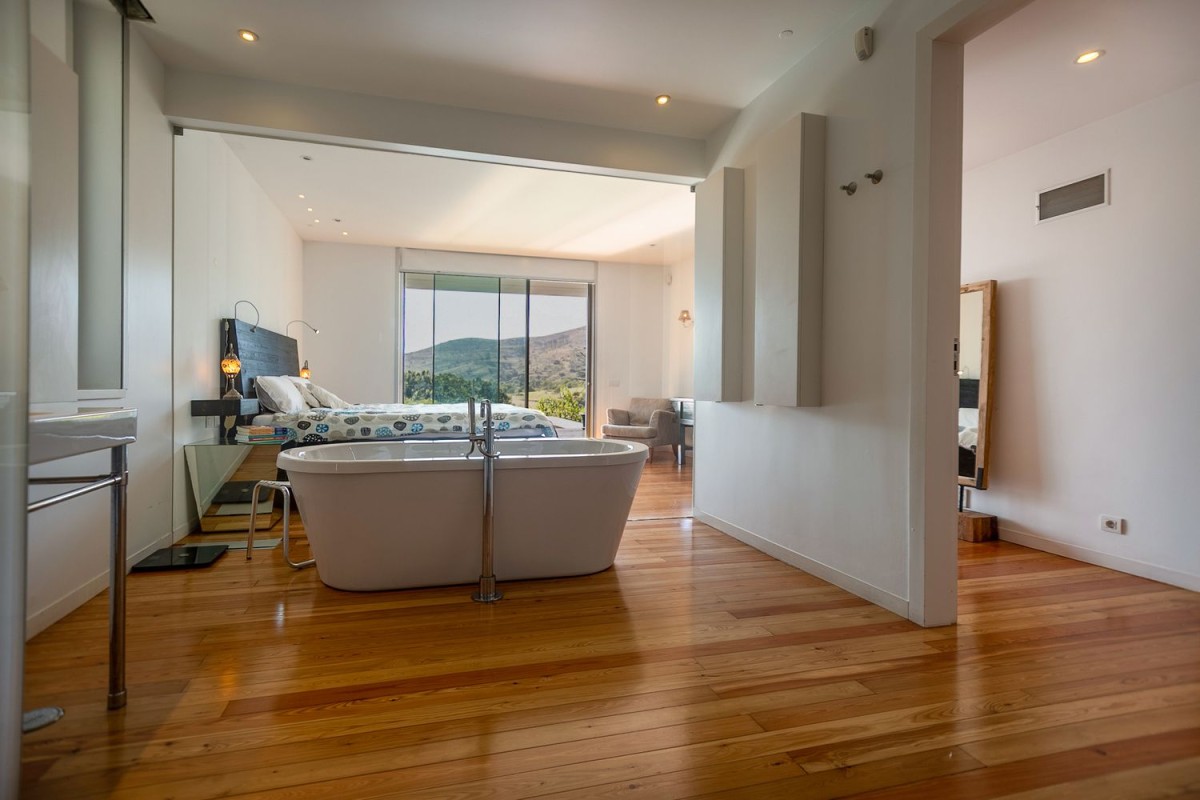 The ensuite master bedrooms with terrace access The ensuite master bedrooms with terrace access