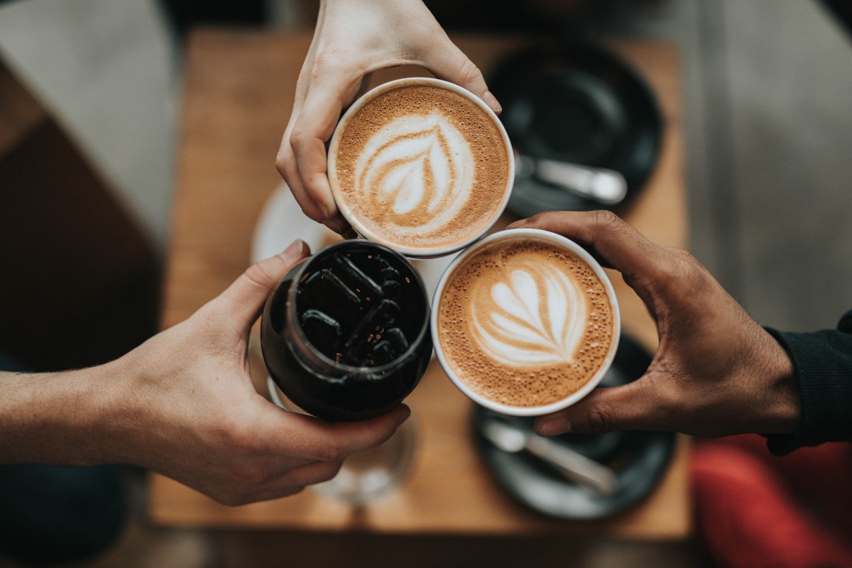 Pausas para café ou fumar no horário de trabalho podem (ou não) ser descontadas em Portugal?