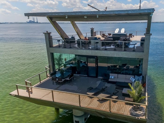 Chama-se 'The Mansion Yatch'