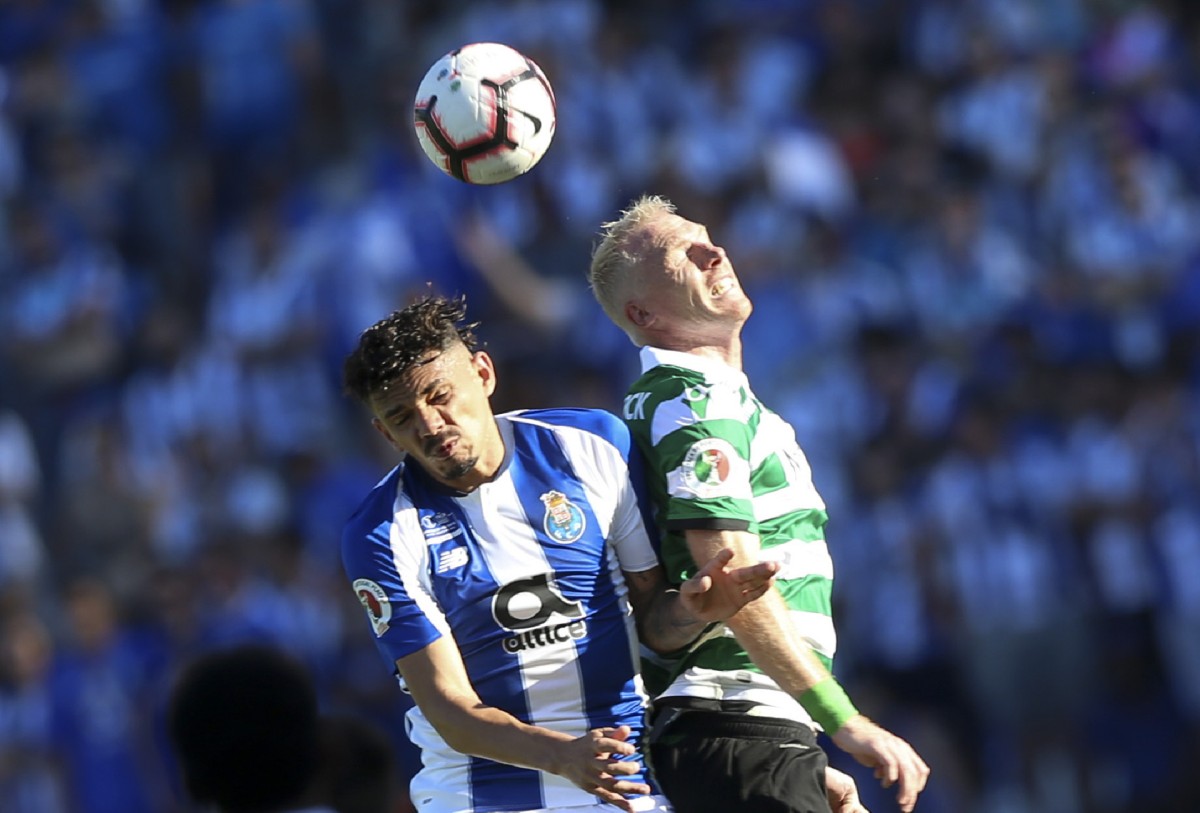 Porto, Benfica e Sporting (e outros clubes) alvos de buscas do Fisco