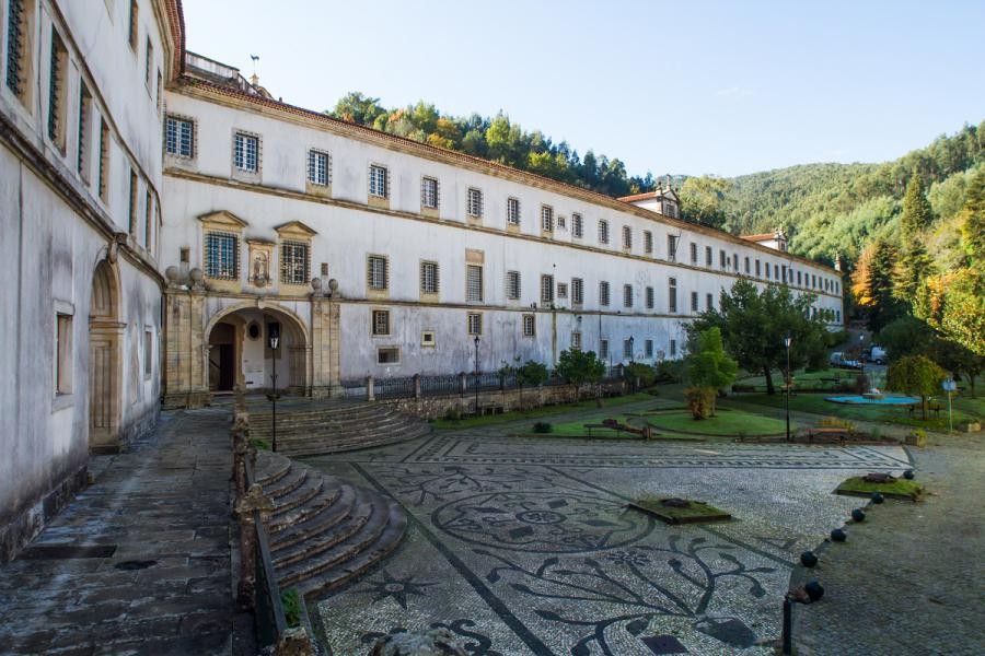 Mosteiro do Larvão e Palacete dos Condes Dias Garcia reabrem como hotéis em 2022