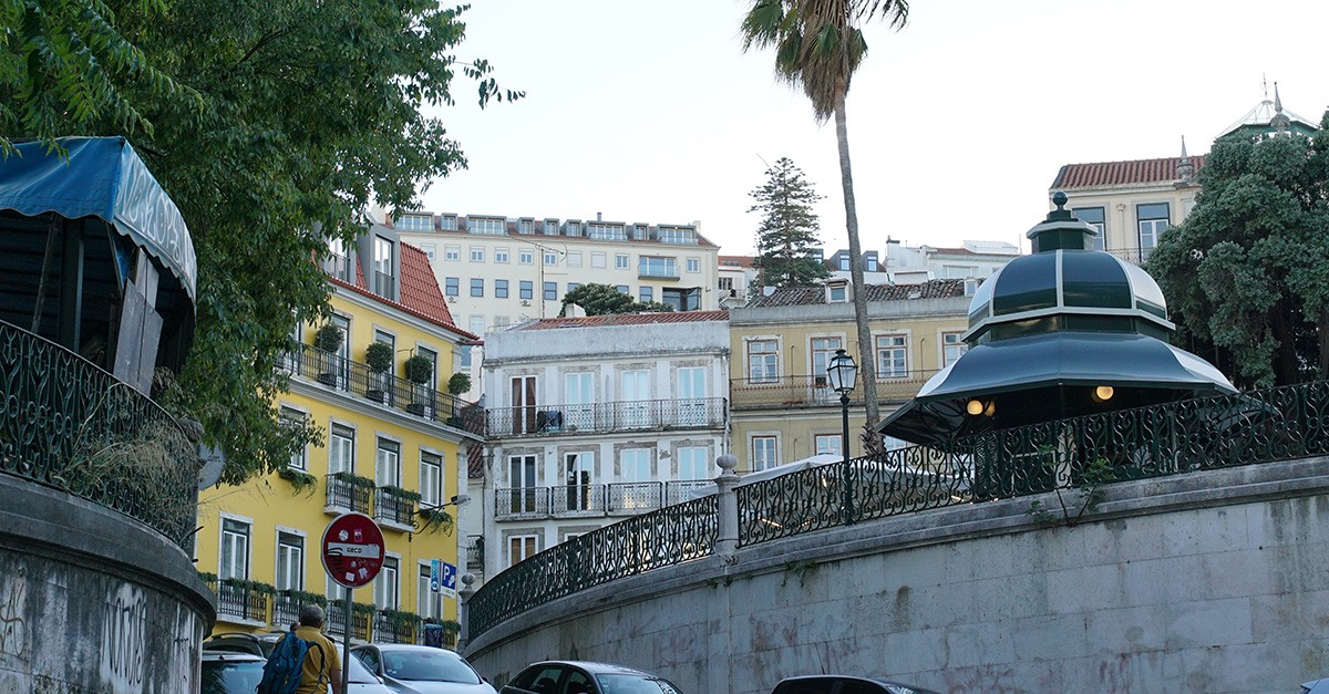 Pagamento de rendas comerciais e quiosques também suspenso pela Câmara de Lisboa
