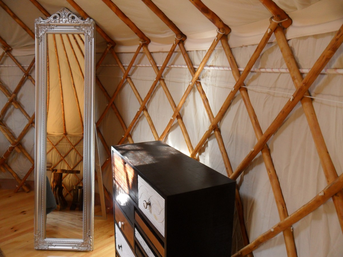There are a total of 4 yurts on the site / Retiro Atlântico There are a total of 4 yurts on the site / Retiro Atlântico