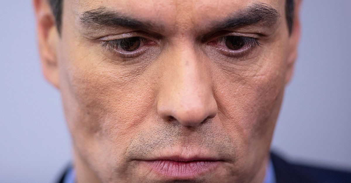 Espanha suspende hoje a construção e todos os setores "não essenciais" para combater o Covid-19