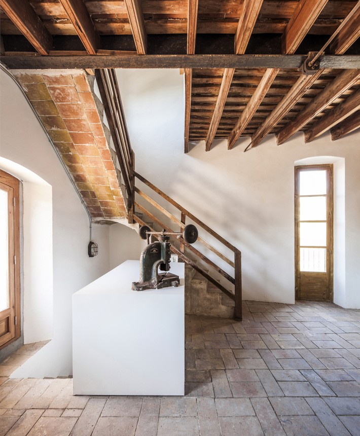Máquinas antigas servem de decoração