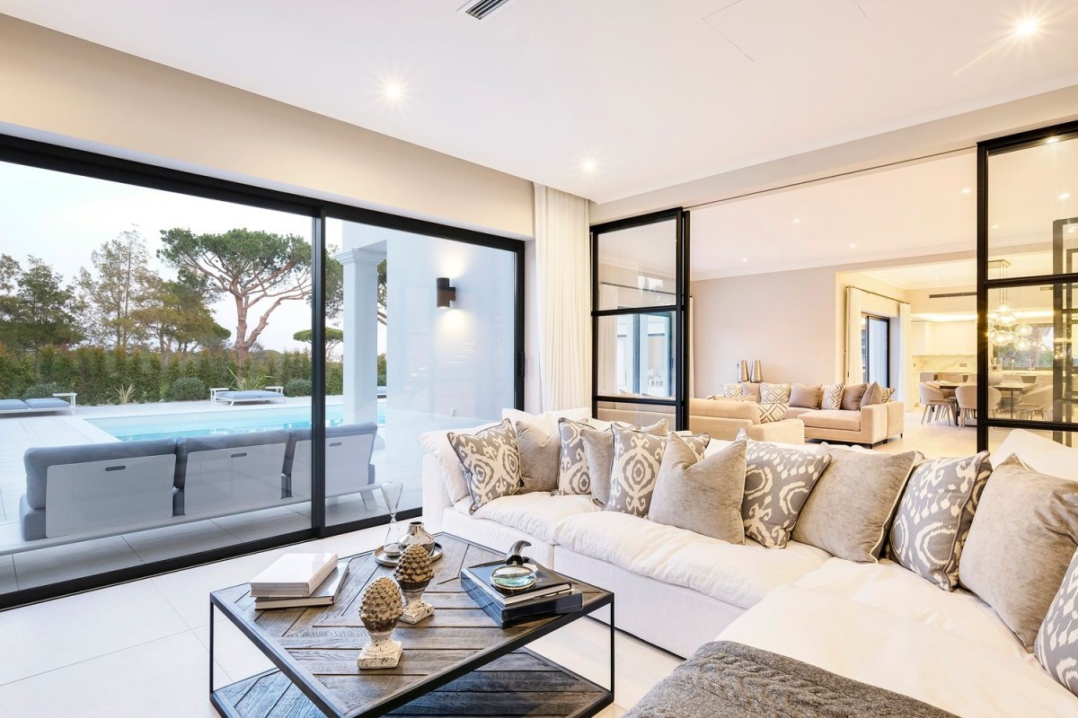 The living room has direct access to the terrace The living room has direct access to the terrace