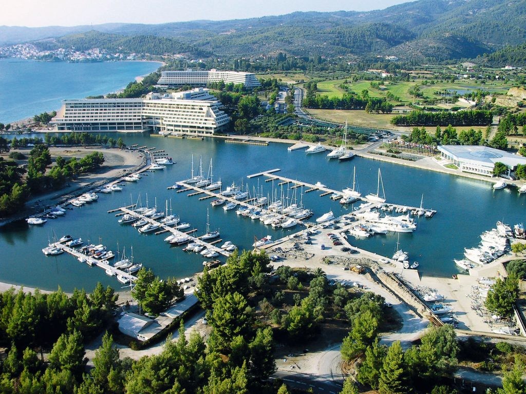 Multimilionário russo desafia o Covid-19: comprou um resort na Grécia por 200 milhões