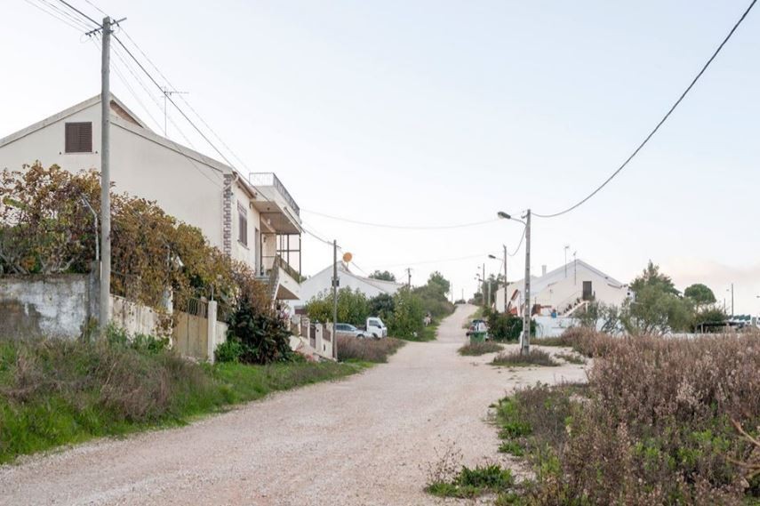 Câmara de Vila Franca de Xira quer legalizar 17 moradias em risco de demolição há quase 12 anos